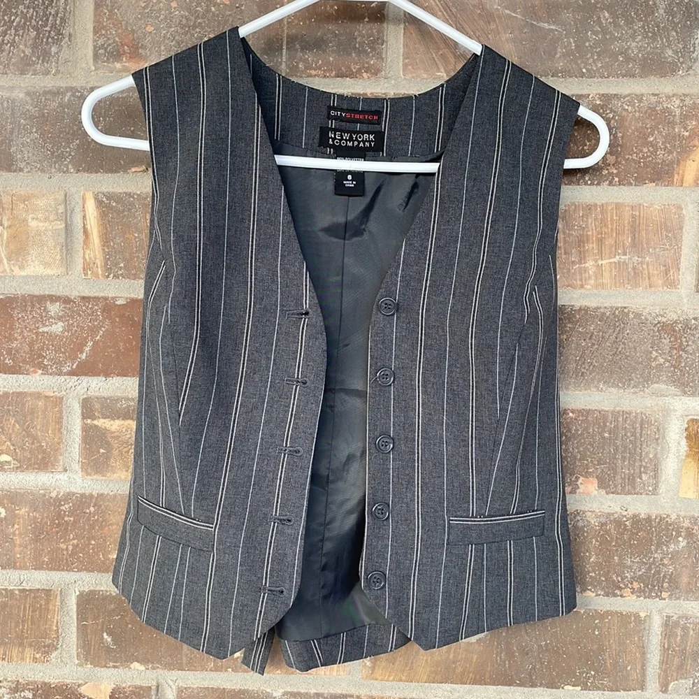 NY & Co Gray Pinstripe Button Down Vest Size 6